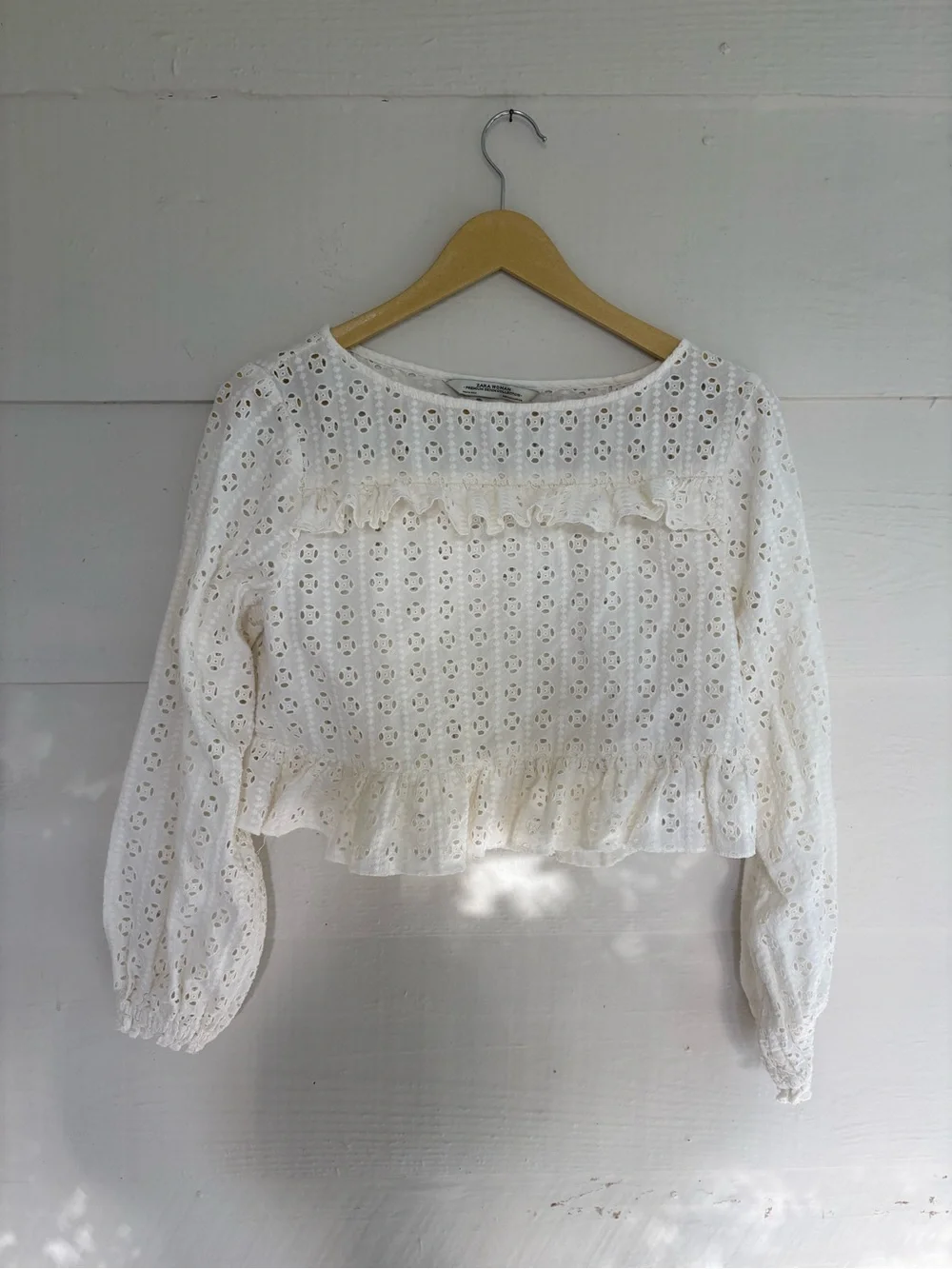 Zara Woman Premium Denim White Eyelet Ruffle Crop Blouse Size Medium Cottagecore